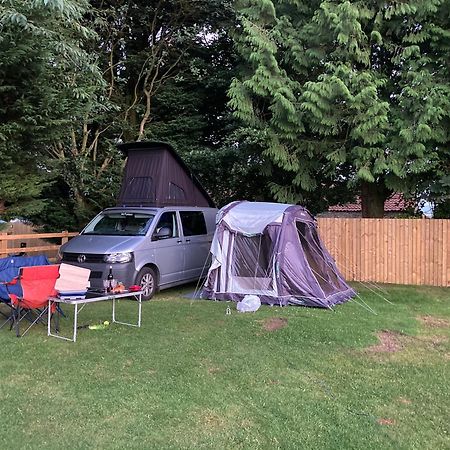 Hotel Bank Top Camping-North York Moors With Pitches For Caravans, Camper Vans And Tents Pickering Exterior foto